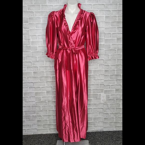 Vintage Red Nylon Ruffle Edge Robe, size Small - Picture 1 of 7